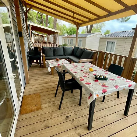 La Yole Mobilhome Premium 6 Pers Avec Terrasse Lounge * Vendres